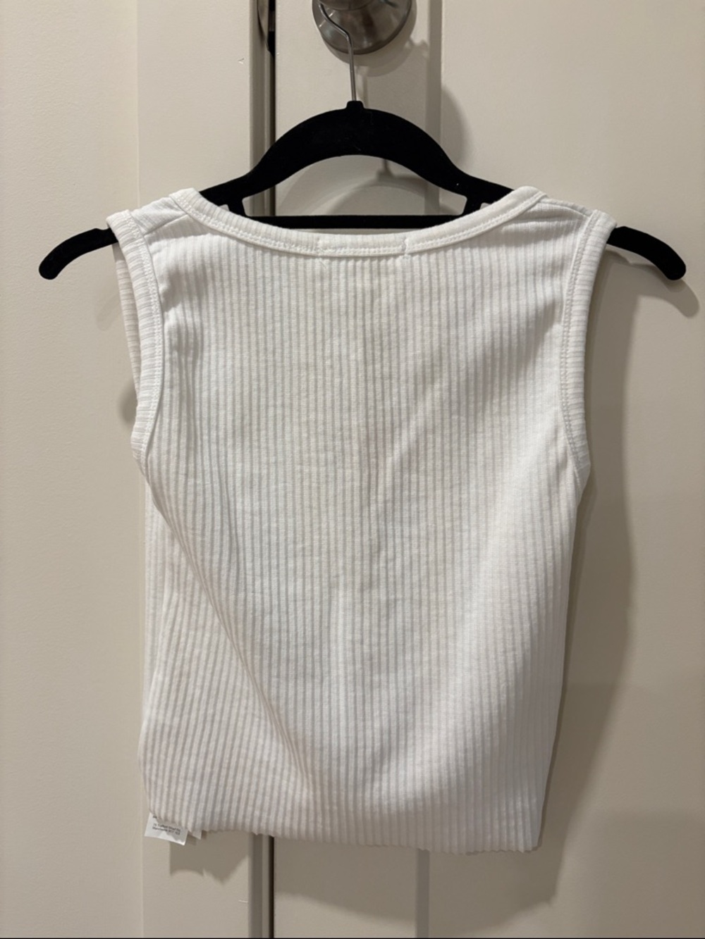 Missguided White Ribbed V-Notch Tank Top - Picture 2 of 3
